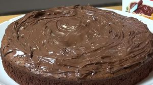 VIDEO! Tort din trei ingrediente! Nu te gandeai niciodata ca se face asa usor! novalue