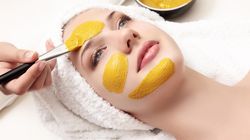 Remediul natural facut in casa care te scapa de parul de pe fata