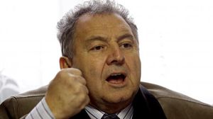 Baiatul lui Ilie Carabulea este cercetat in libertate pentru evaziune fiscala! Odrasla milionarului a fost un elev eminent Ilie Carabulea este unul dintre cei mai bogati romani