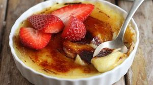 GENIAL! Cum sa faci crema de zahar ars fara coacere! Sigur nu ai mai mancat asa ceva niciodata! novalue