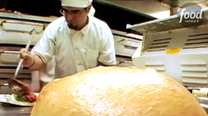 VIDEO Iti vine sa crezi ca aceasta 'ciupercuta' este o pizza? Uite cat de simplu se face