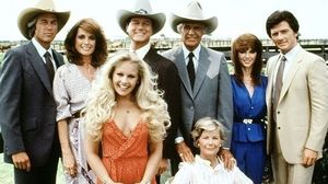 Un actor din serialul "Dallas" a murit! Avea doar 56 de ani novalue
