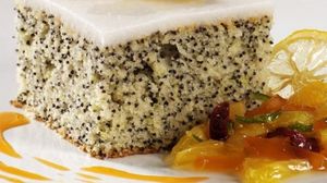 Prajitura cu mac si crema de smantana! Un desert simplu, dar foarte gustos!