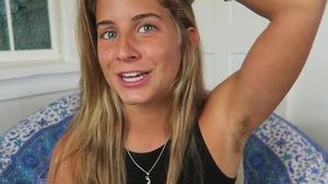 Femeia asta nu a mai folosit deodorant timp de un an! Uite ce s-a intamplat in corpul ei! novalue