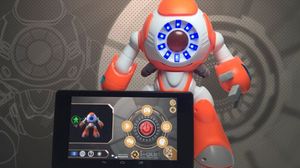 Copilul tau are jucarii inteligente? Arunca-le IMEDIAT! Ce s-a descoperit despre My Friend Cayla si robotelul I-QUE