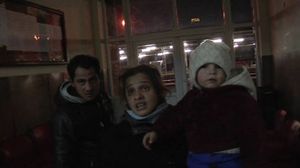 S-au mutat cu forta in GARA CFR! Ziua tin copilul in sala de asteptare, la caldura, iar noaptea se iubesc dupa tonomatul de cafea!