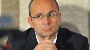 Cozmin Gusa isi depune candidatura pentru sefia Federatiei Romane de Judo. "Judo-ul mi-a dat satisfactii si mi-a transmis o emotie pe care numai un tata o poate simti"