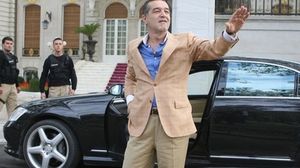 Gigi Becali, dezvaluiri fabuloase din puscarie: "Aveam baldachin, ca sa ma legan, mancam cu lingura si furculita din aur, militianul imi matura in celula"