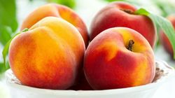 Piersicile nu ar trebui sa-ti lipseasca vara din frigider! Previn aparitia obezitatii, lupta impotriva cancerului si sunt o minune pentru pielea ta!