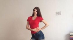 O eleva de 18 ani si-a scos virginitatea la vanzare! Ce vrea sa isi cumpere cu banii pe care ii va primi si cum suna anuntul ei