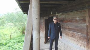 Actorul american Harvey Keitel, cucerit de locurile si de oamenii din Maramures. A vizitat casa in care a locuit mama sa