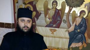 Doua retete simple de post ale parintelui Efrem de la manastirea Dervent, acolo unde este mormantul lui Aurelian Preda! Preotul este un adevarat masterchef