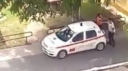 Imagini socante! Un politist a fost surprins in timp ce isi batea sotia