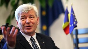 Valeriua Tabara, pe vremea cand era ministru al Agriculturii