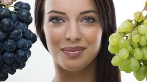 Masca de fructe zdrobite pentru un ten perfect! Te intinereste cu 10 ani!