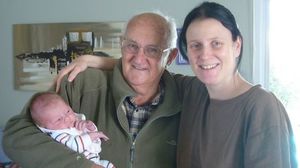 Cum a reusit un barbat de 77 de ani sa lase insarcinata o femeie...infertila?