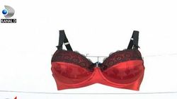 Orasul din Romania in care ornamentele de Craciun seamana cu lenjeria intima!