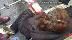 Violente la protestele din Piata Victoriei! Un trecator a injurat manifestantii!
