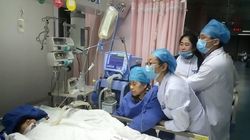 O doctorita de 43 de ani a murit dupa ce a muncit 18 ore fara intrerupere. S-a prabusit epuizata in fata pacientului