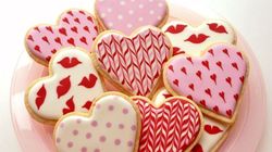 Biscuiti cu unt, decorati cu Royal Iceing pentru Sfantul Valentin