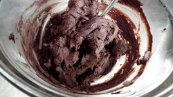 Cum slăbeşti cu unt, miere şi cacao. Nu ştiai că este posibil, mai ales că este delicios