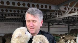 Cristian Pomohaci s-a intors in randul oamenilor! Reactia surprinzatoare a enoriasilor la adresa lui