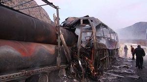 Accident dramatic in nordul Turciei! Un autobuz de pasageri a lovit un camion si a luat foc: Zeci de victime