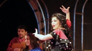 “Satra – Noi, tiganii”, productie de 1.000.000 de dolari, vine in premiera in Romania! Show cu peste 75 kg de aur!