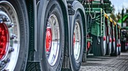 Tragedie fara margini in Franta! Au fost implicate cinci camioane, iar un roman si-a pierdut viata!