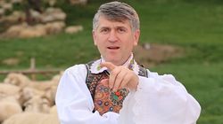 Cristian Pomohaci, din nou in haine bisericesti. Cum s-a pozat cu o maicuta