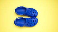 Daca ai acest tip de papuci de plastic trebuie sa scapi de ei imediat! Motivul te va soca