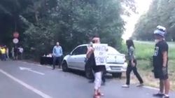 Protest la Snagov, unde are loc nunta lui Dragnea Jr.! Cum i-au asteptat manifestantii pe invitati