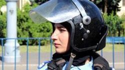 Adevarul despre bataia incasata de Jandarmerita Stefania in Piata Victoriei! La o luna s-a aflat tot! “A alunecat pe o sticla”