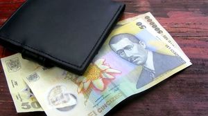 Ce trebuie să facă românii cu vârste între 15 şi 55 de ani ca să primeasca 40.000 de lei