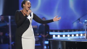 Julie Mayaya a devenit, aseara noua "Voce a Romaniei"