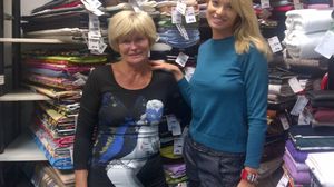 Valentina si Monica lucreaza la proiectul lor de mai bine de jumatate de an