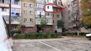 Parintii lui Alex au apartament la etajul 3 din blocul situat in cartierul Lapus din Craiova