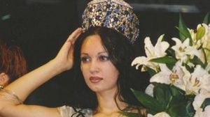 Nicoleta, in 1999, cand a luat titlul de Miss Romania