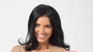 Adelina Pestritu: "Inca il astept pe Fat-Frumos. Nu e panica, dar sa nu insiste prea mult cu asteptarea" novalue