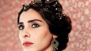 Sultana Mahidevran interpretata de Nur Fettahoglu