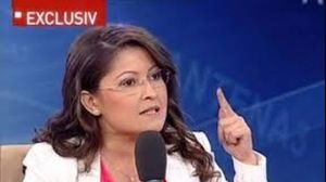 FOTO GENIAL! Oana Stancu s-a asigurat pe viata si e foarte fericita! Tatal fetitei realizatoarei de la Antena 3 are o avere uriasa! Deputatul Daniel Zamfir detine 43.000 de metri patrati intravilan in jurul Bucurestiului! novalue