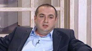 Leo de la Strehaia a fost operat de urgenta, aseara, in Bucuresti