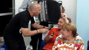 VIDEO FABULOS! Imagini unicat! Asa n-ai vazut-o niciodata! Simona Halep canta si danseaza pe ritmuri populare! Cea mai valoroasa jucatoare de tenis a Romaniei din toate timpurile stie sa se distreze!