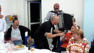 Marcel Pavel i-a pus Simonei Halep microfonul la gura, dar sportiva l-a lasat pe el sa cante