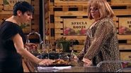 Travestitul Cora i-ar fi facut semne obscene lui Florin