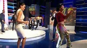 VIDEO S-a incins atmosfera imediat! Adelina Pestritu a dat din fund pe muzica orientala!