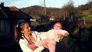 Andreea a nascut o fetita care acum are doi ani si un baietel de doar doua saptamani