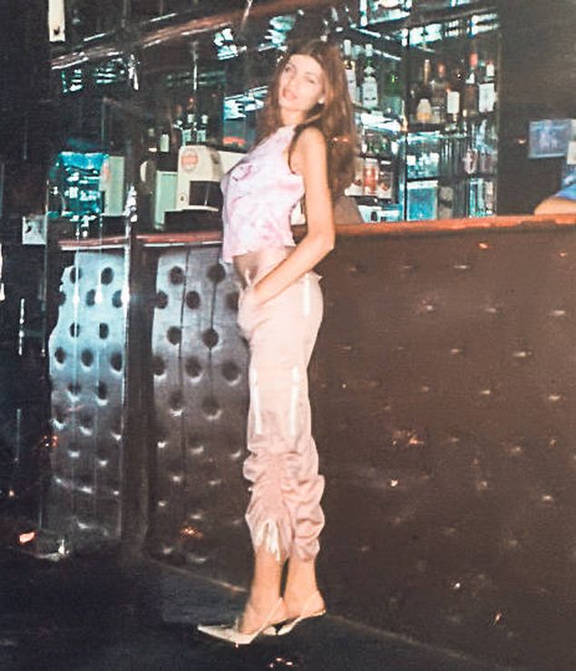 Monica Gabor, la un pas să fie violată la nunta lui Vali Vijelie! Avea doar 15 ani 28 EXCLUSIV! Monica Gabor, filmata in timp ce se prostitua? Inregistrarile realizate de fostul ei proxenet pe vremea cand era minora se afla acum sub cheie - WOWBiz