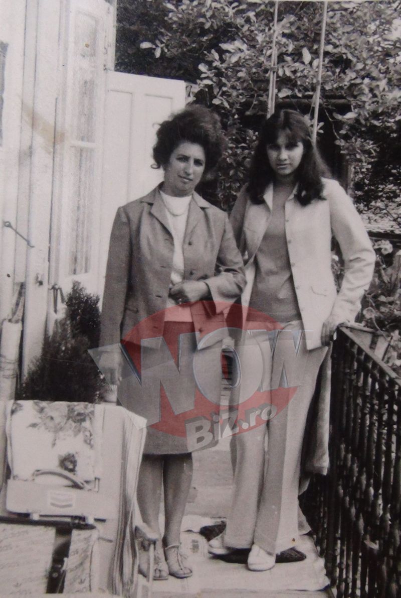 Carmen Iohannis in tinerete, alaturi de mama Georgeta