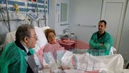Madalin Ionescu si Vadim Tudor s-au dus sa o viziteze la spital